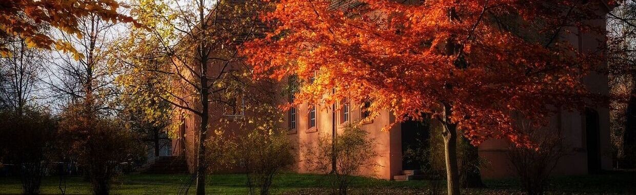 kerk herfst